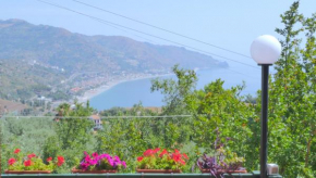 La Via del Mare Taormina